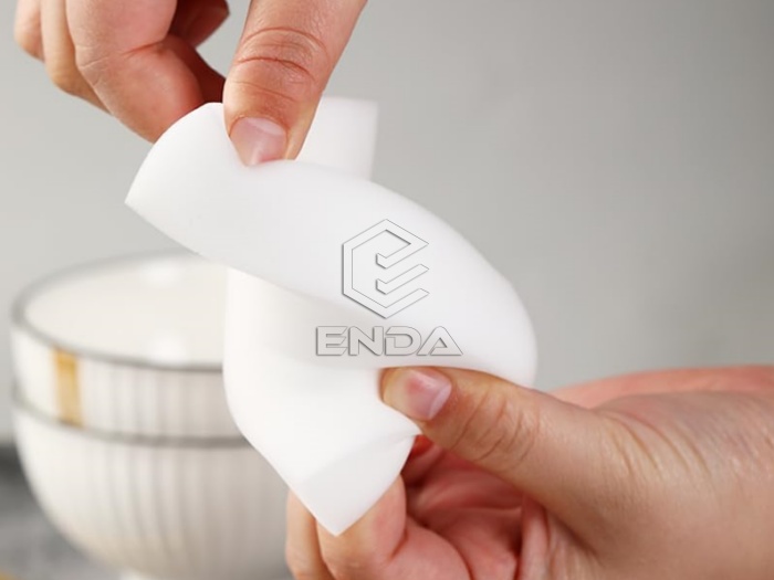 ما هي ميزة النانو الاسفنج؟