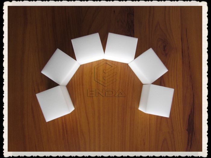 As borrachas de espuma de melamina devem desmoronar?