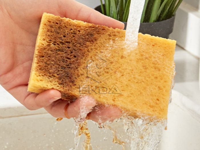 Hygienic wood pulp sponge