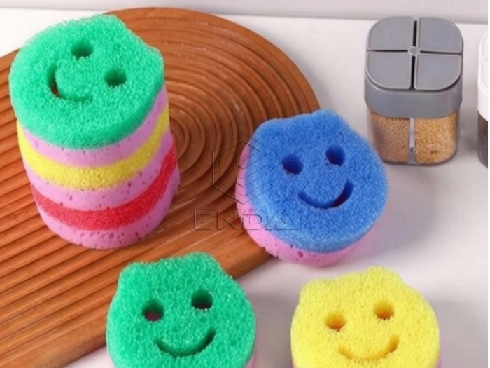 Temperature-sensitive Sponge: Does the sponge become firm in cold water and soft in warm water?